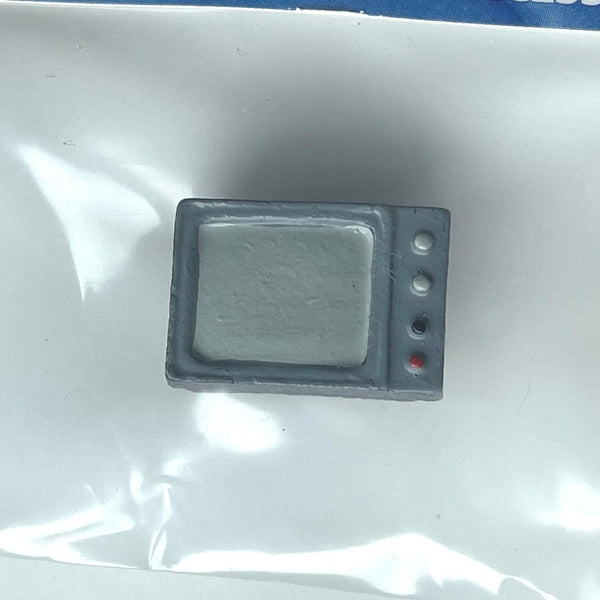 1:12 Dollhouse Supplies Miniature Small Size Old Style Security Camera TV Television 3/4 inch wide - C090