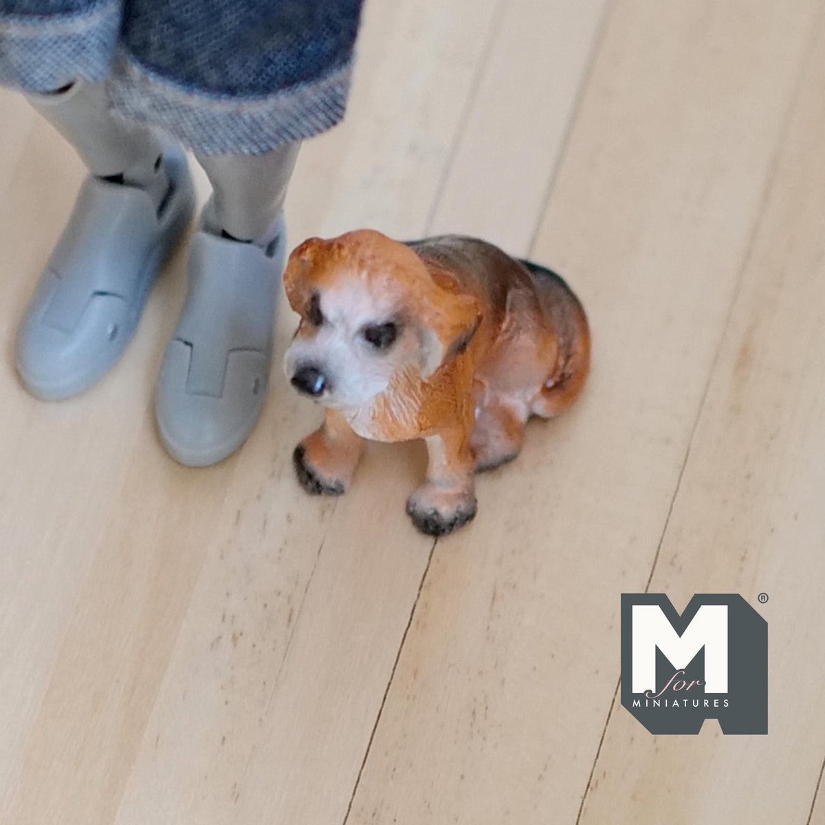 1:12 Scale Miniature Sitting Beagle Dog Figurine, 1-1/4 inch tall, DIY Dollhouse Supply (cast resin) (tan)