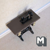 1:12 Dollhouse Supplies Miniature sewing machine dolls house Miniature Furniture - C076
