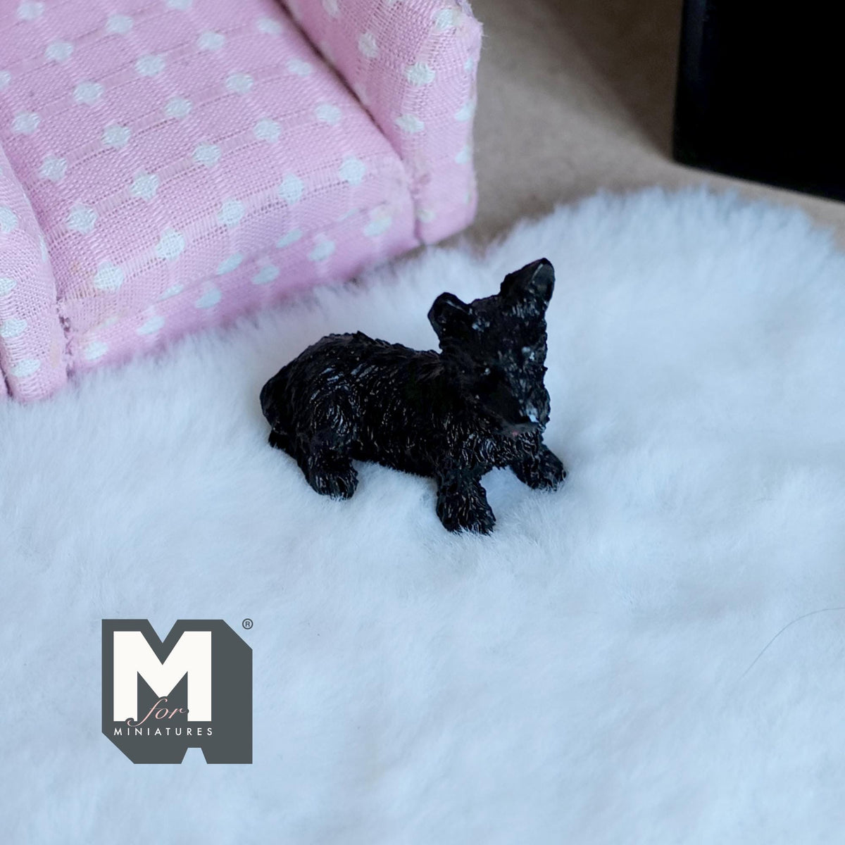 1:12 Scale Miniature Lying Wire Fox Terrier, 1-1/2 inch long, DIY Dollhouse Supply (cast resin) (black)