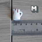 Pichet miniature à l'échelle 1:12 avec sauce au chocolat, 2 cm (13/16 po) de hauteur, fournitures pour maison de poupée DIY (résine)