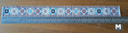 Miniatura in scala 1:12 passatoia per scale in tessuto, motivo a piastrelle stampato, lunga 19-5/16 inch, accessori fai da te per casa delle bambole (blu e rosso)