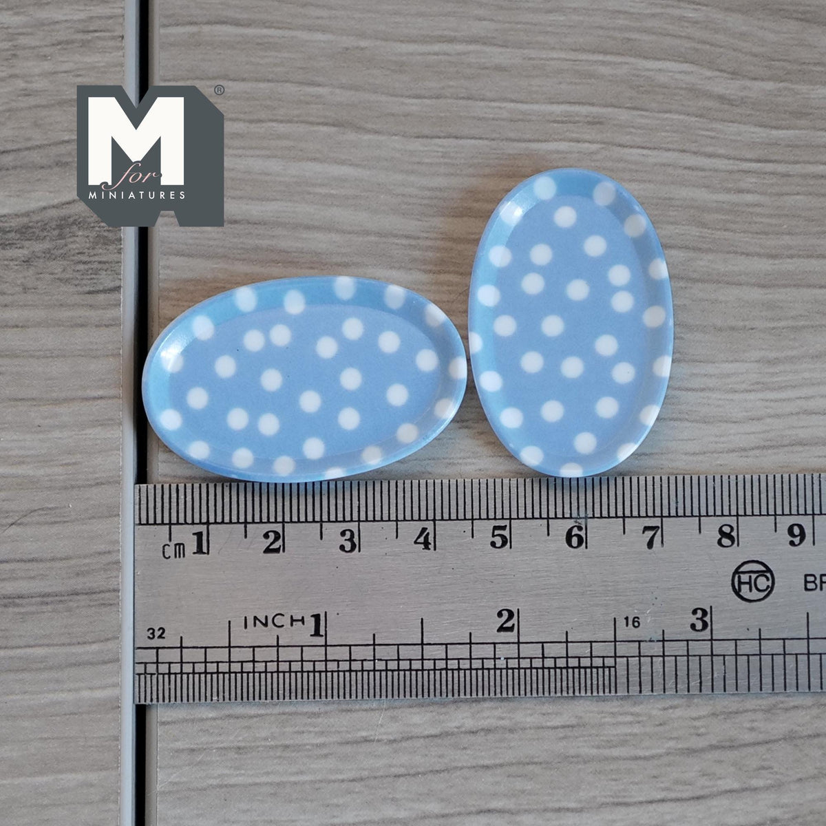 1:12 Scale Miniature Resin Oval Plates, Polka Dot, Large, Set of 2, 1-11/16 inch long, DIY Dollhouse Supply (light blue)