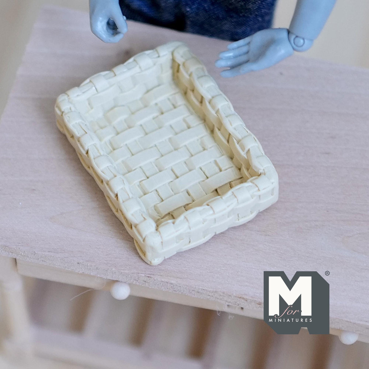 1:12 Scale Miniature Woven Pattern Tray, 1-5/8 inch long, DIY Dollhouse Supply (resin) (beige)