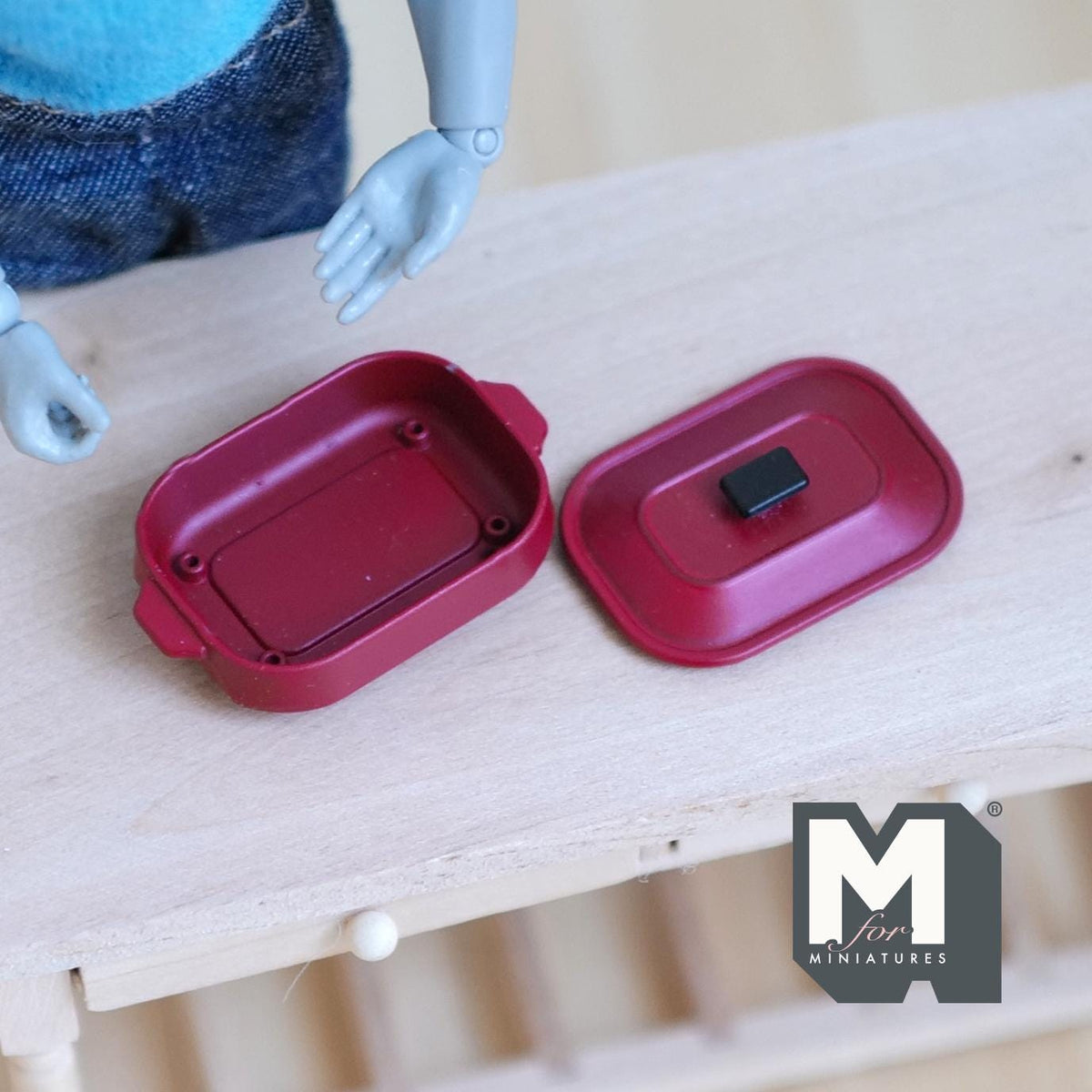 1:12 Scale Miniature Metal Roasting Pan with Lid, 1-3/8 inch long, DIY Dollhouse Supply (red)