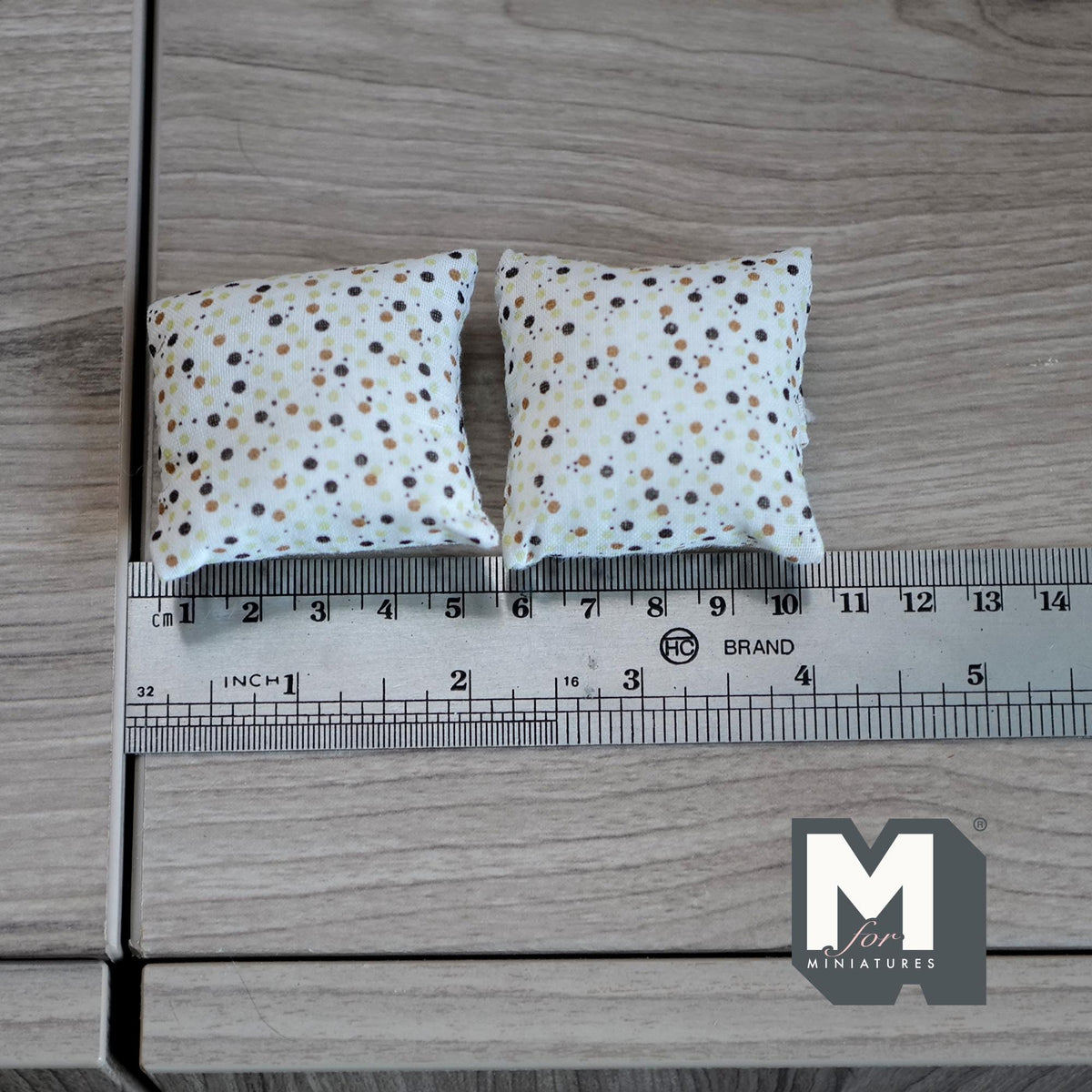 1:12 Scale Miniature Polka Dot Fabric Square Cushions, Set of 2, 1-5/8 inch wide, DIY Dollhouse Supply (cream)