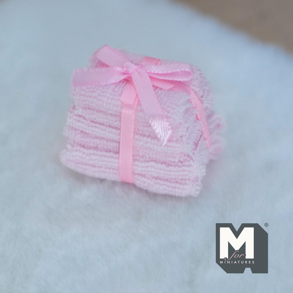 1:12 Scale Miniature Bath Towel Stack, Set of 6, 1-9/16 inch long, DIY Dollhouse Supply (pink)