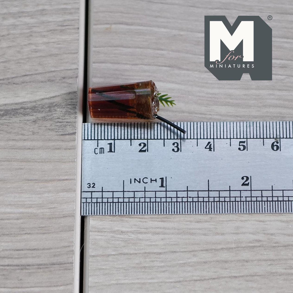 1:12 Scale Miniature Iced Tea with Straw and Garnish, Large Size, 13/16 inch tall, DIY Dollhouse Supply