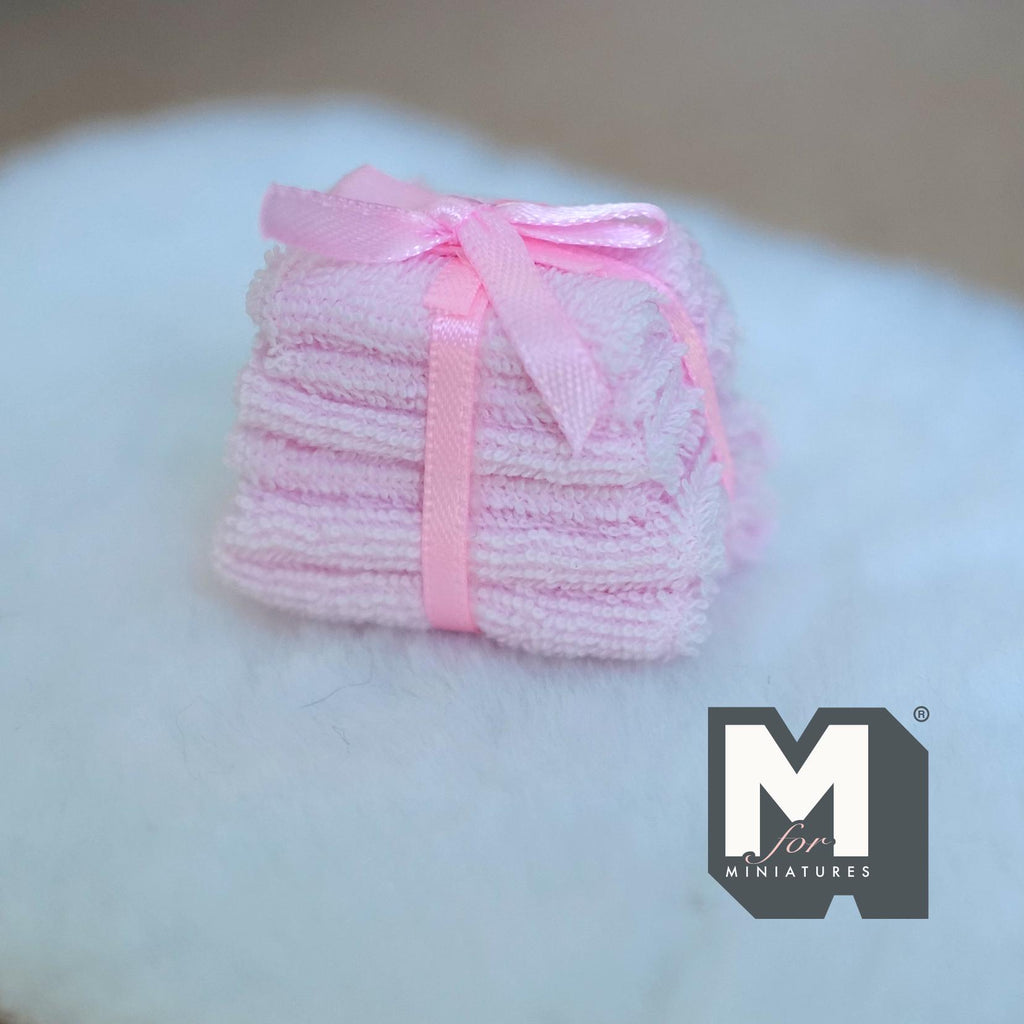 1:12 Scale Miniature Bath Towel Stack, Set of 6, 1-9/16 inch long, DIY Dollhouse Supply (pink)