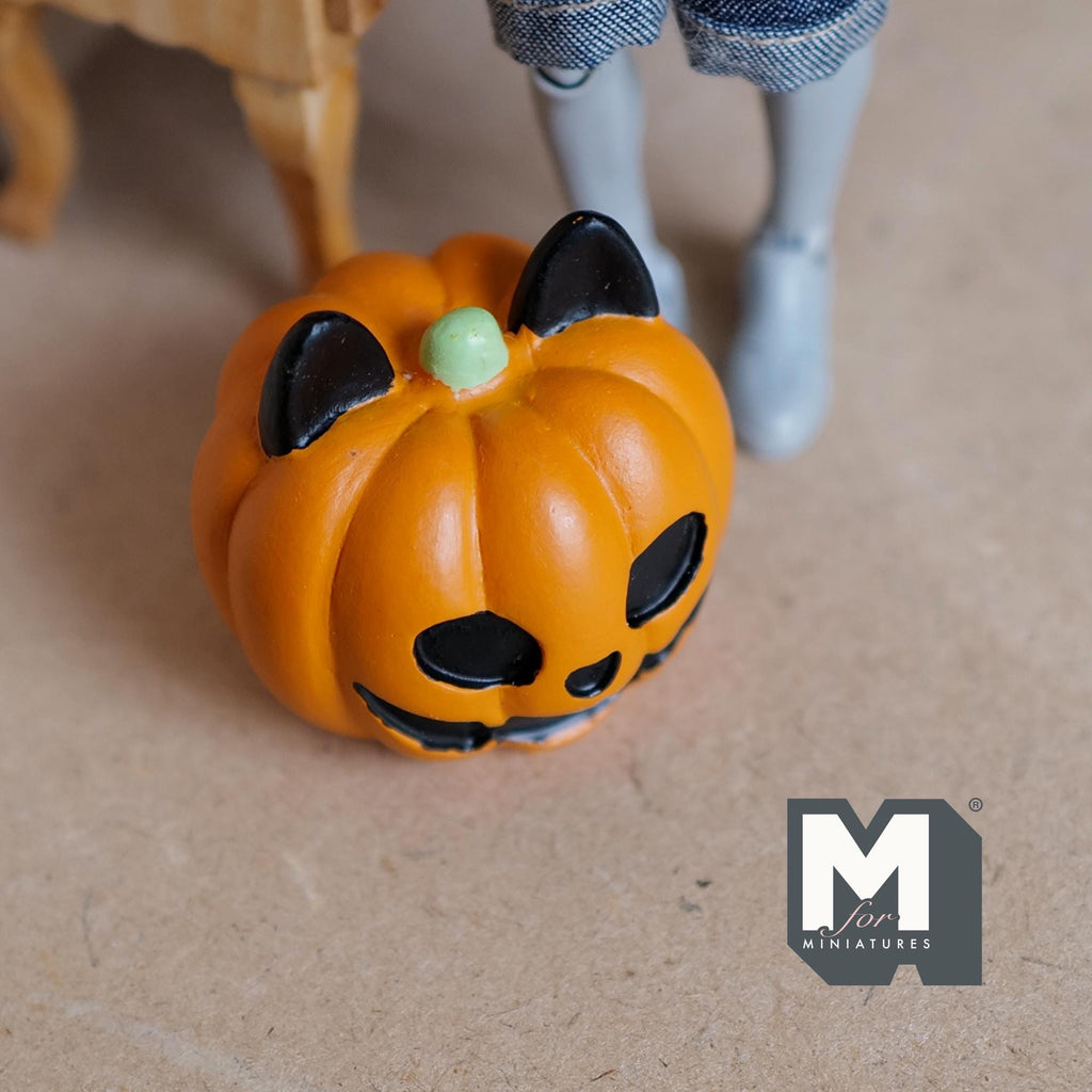1:12 Scale Miniature Halloween Pumpkin with Evil Cat Face, 1-7/16 inch tall, DIY Dollhouse Supply (resin)