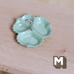 Plat miniature à 3 compartiments, échelle 1:12, bord festonné, poignée centrale, 2,1 cm de hauteur, fournitures pour maison de poupée DIY (vert/argent)