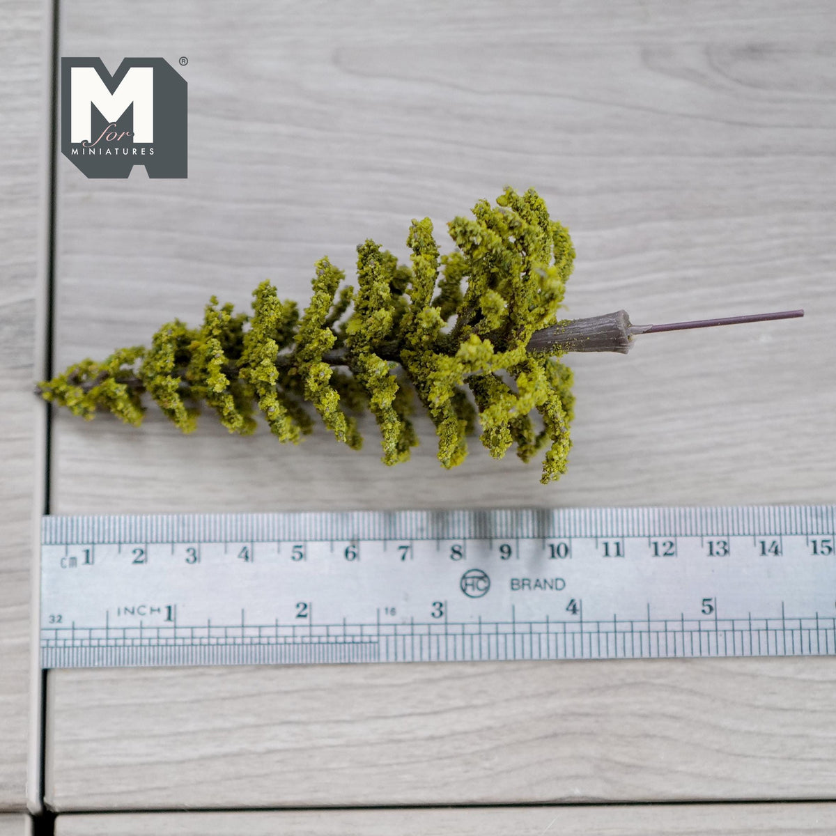 Dollhouse Miniature Pine Tree 4-1/2 inch tall (green) - I039