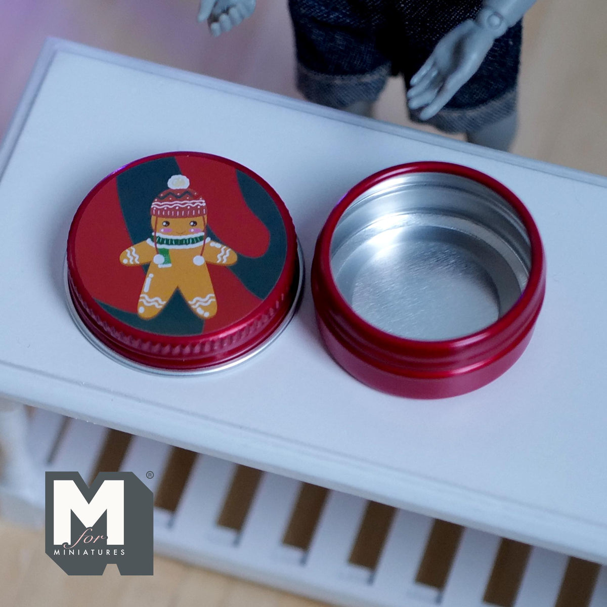 Dollhouse Miniature Christmas Gingerbread Man Tins 1:12 Scale Storage Container with Lid 1-1/2 inch dia. (red) - J014