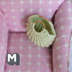 Miniature Knitted Handbag 1:12 Scale Purse Dollhouse Accessories 1-1/4 inch tall (green) - C051