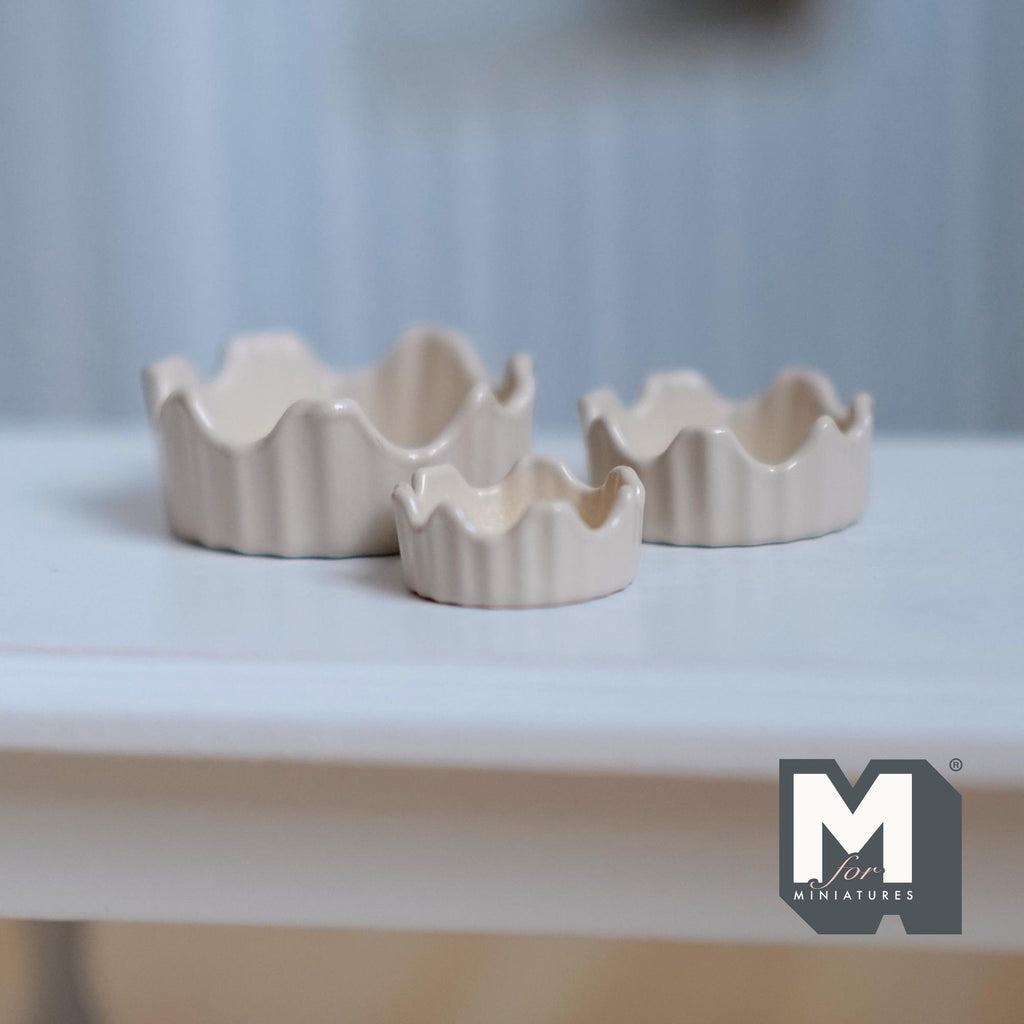 Miniature Bowls with Wavy Edges 1:12 Scale Dollhouse Kitchen Accessories Set of 3  (beige) - A018