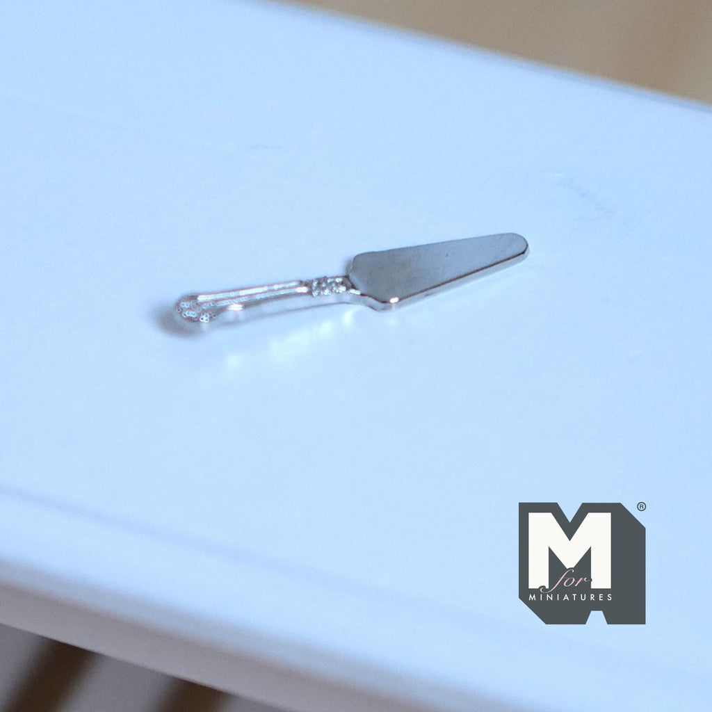 Miniature Silver Cake Server 1:12 Scale Dollhouse Kitchen Accessories 1-1/16 inch long  - F073