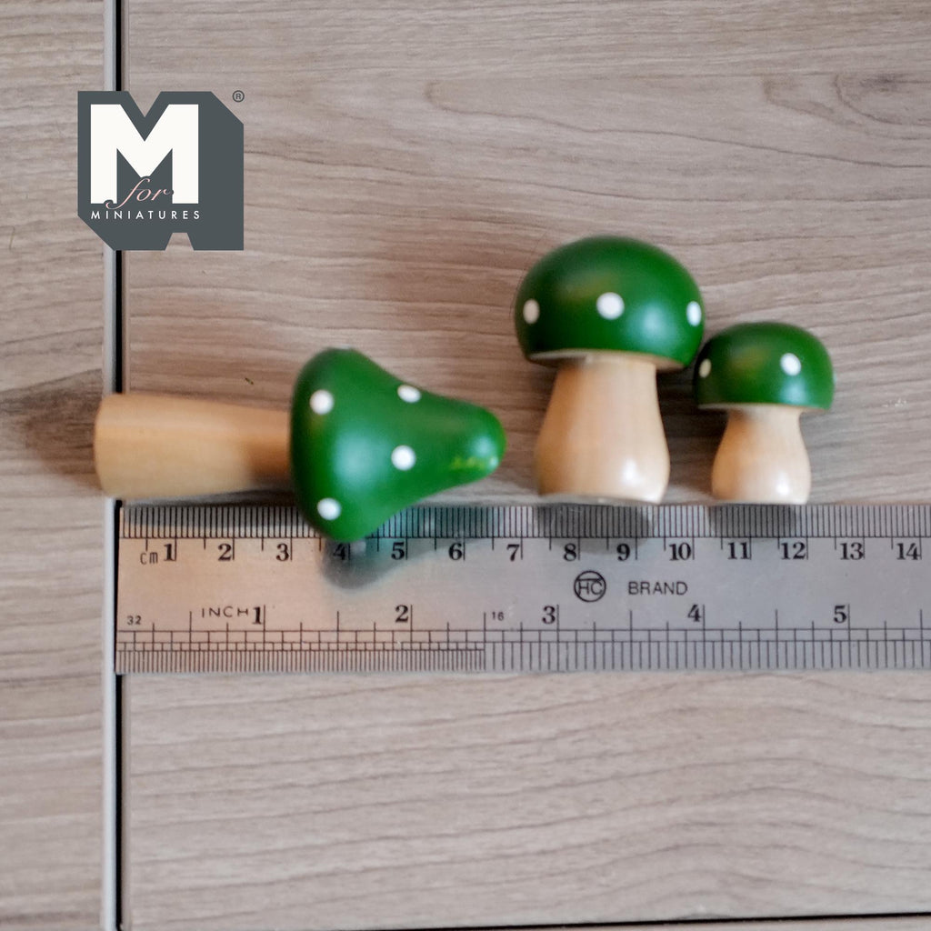 Dollhouse Fairy Garden Style Mushrooms Set of 3 , 1:12 Scale Miniature Decoration Wood Mushrooms (green) - B011