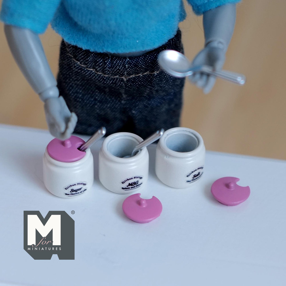 Miniature Kitchen Storage Jars and Spoons Set of 3, 1:12 Scale Dollhouse Kitchen Accessories Spice Jars 1/2 inch dia. (Metal)(pink) - E040