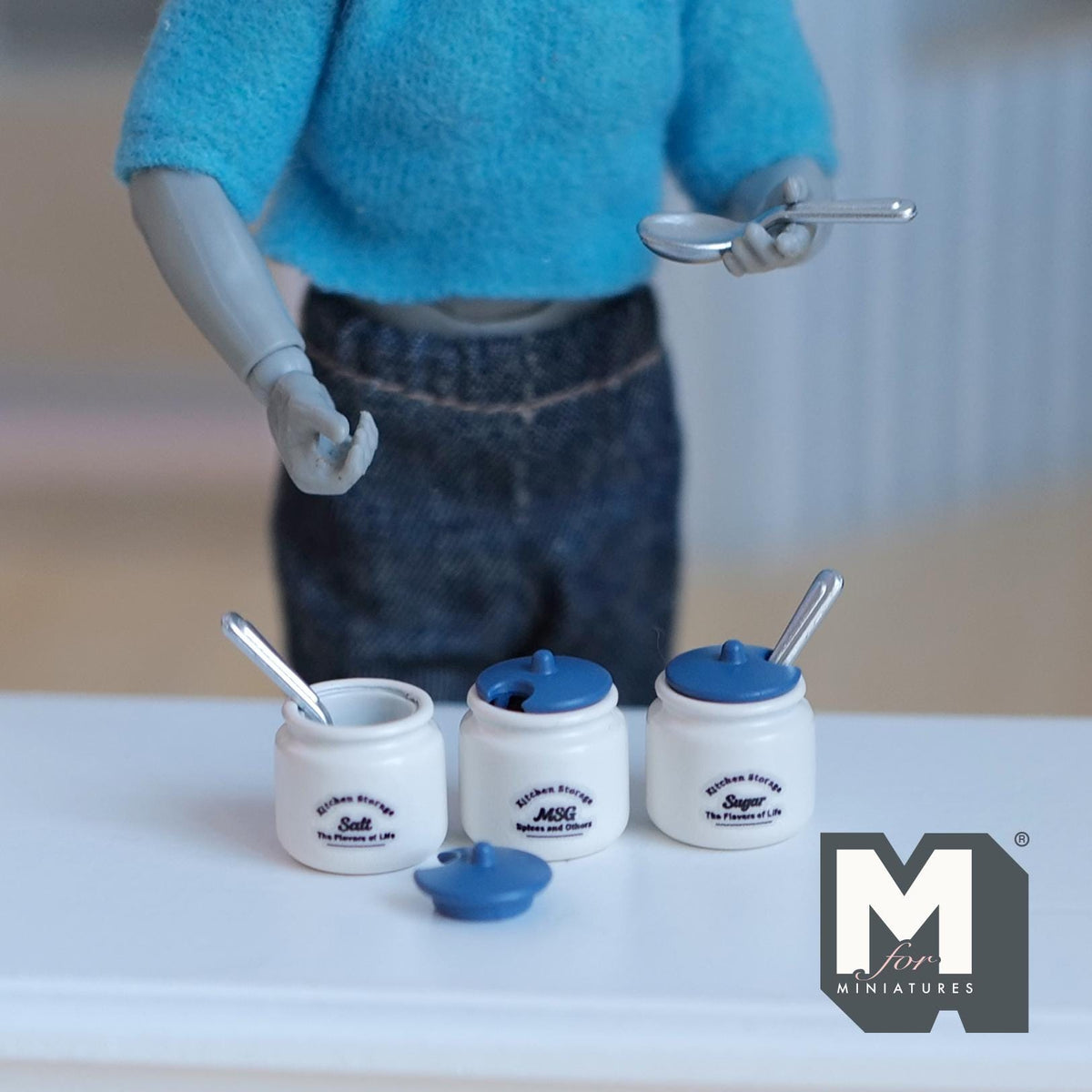 Miniature Kitchen Storage Jars and Spoons Set of 3, 1:12 Scale Dollhouse Kitchen Accessories Spice Jars 1/2 inch dia. (blue) (Metal)- E038