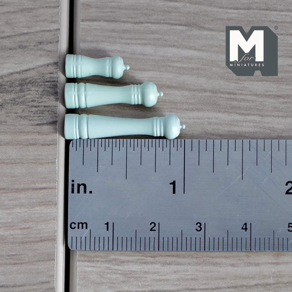 Miniature Salt and Pepper Grinders Set 1:12 Scale Dollhouse Kitchen Spice Mill Set of 3 (green) - F029