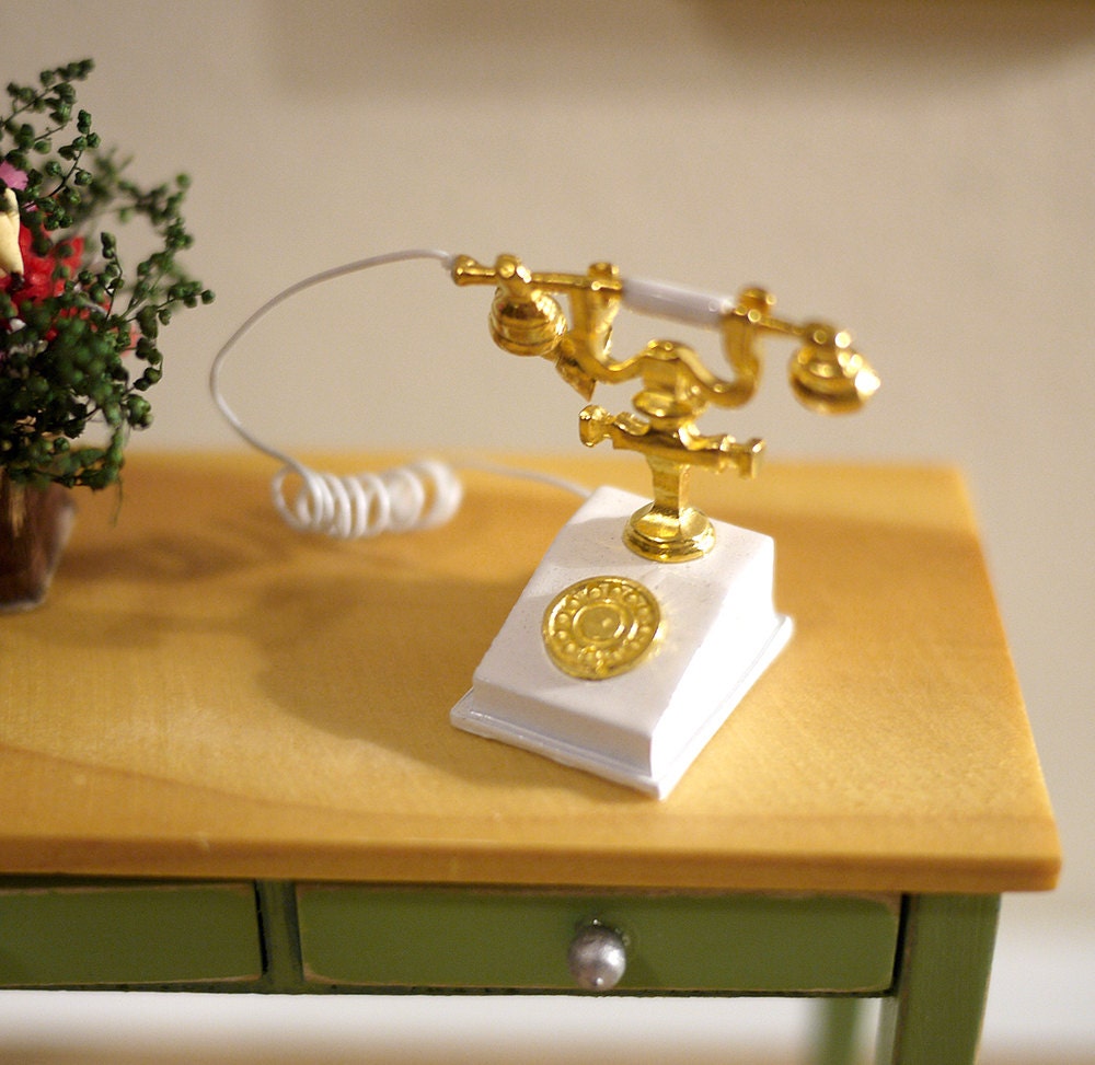 Dollhouse Supplies rotary dial telephone doll house  metal phone 1 12th scale miniature - E064