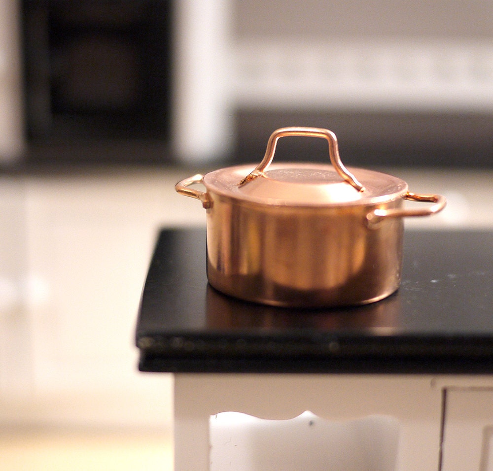 Dollhouse Supplies kitchen copper plated cooking pot with lid doll house cookware miniature cookery - A029