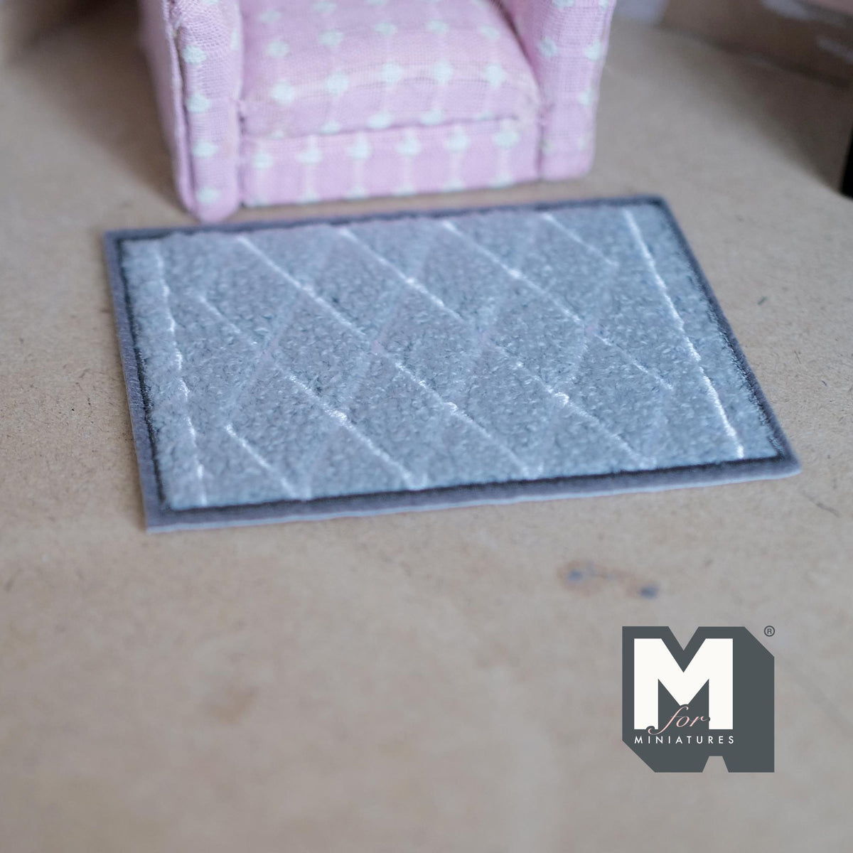 Miniature Argyle Area Rug 1:12 Scale Dollhouse Textured Diamond Pattern Shag Rug Living Room Carpet 3-11/16 inch long (gray) - K021
