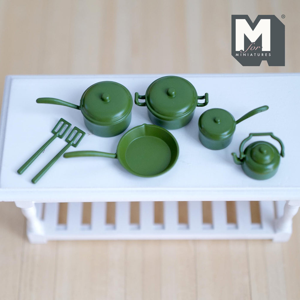 Miniature Metal Cookware Set 1:12 Scale Frying Pan Saucepans Stockpot Kettle Spatulas Set of 7 Dollhouse Kitchenware (green) - A078