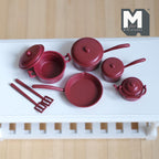 Miniature Metal Cookware Set 1:12 Scale Frying Pan Saucepans Stockpot Kettle Spatulas Set of 7 Dollhouse Kitchenware (red) - A078