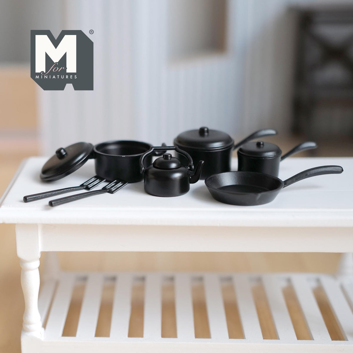 Miniature Metal Cookware Set 1:12 Scale Frying Pan Saucepans Stockpot Kettle Spatulas Set of 7 Dollhouse Kitchenware (black) - A078