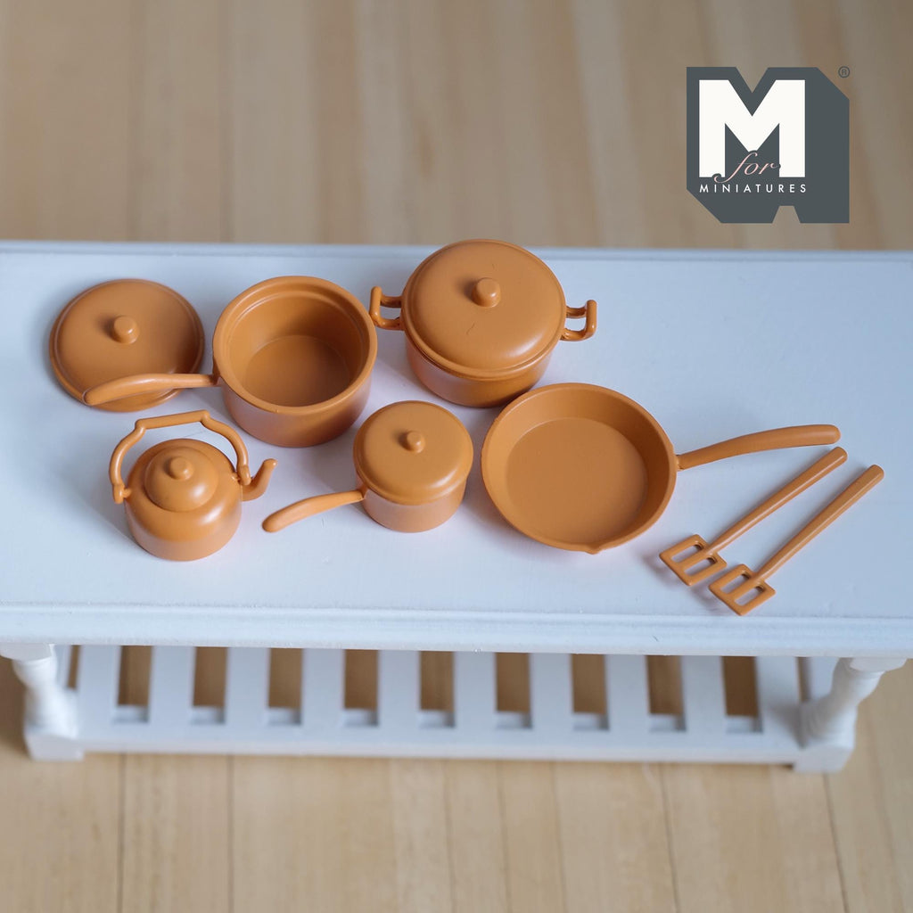 Miniature Metal Cookware Set 1:12 Scale Frying Pan Saucepans Stockpot Kettle Spatulas Set of 7 Dollhouse Kitchenware (orange) - A078