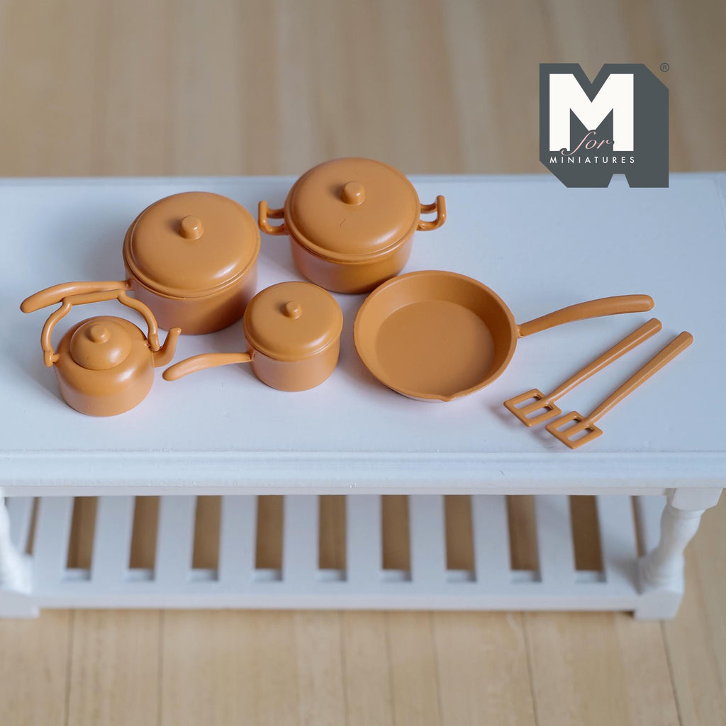 Miniature Metal Cookware Set 1:12 Scale Frying Pan Saucepans Stockpot Kettle Spatulas Set of 7 Dollhouse Kitchenware (orange) - A078