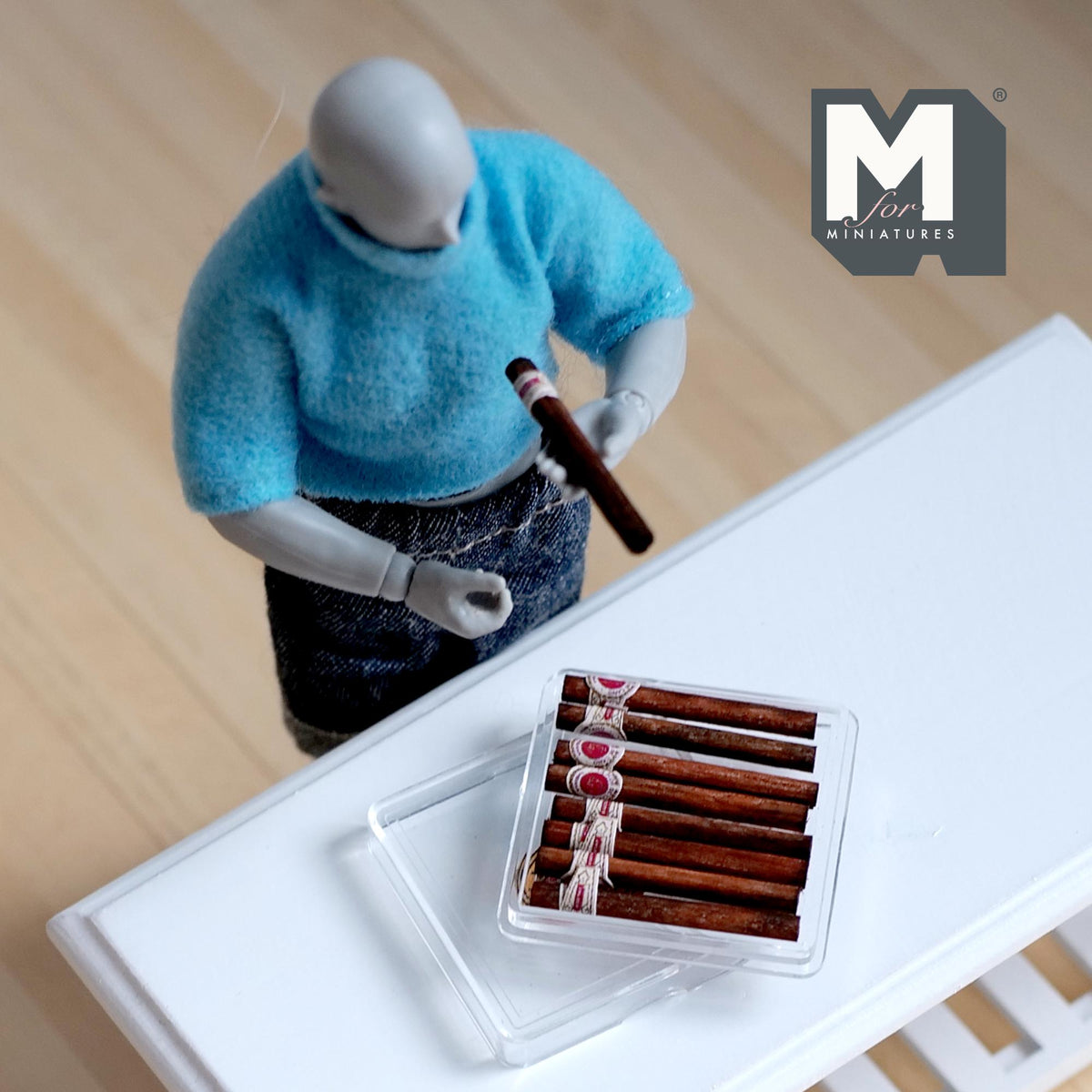 Miniature Long Cigars and Clear Box 1:12 Scale Set of 10 Dollhouse Gran Cigars 2-1/8 inch long (not real) (plastic) - G030