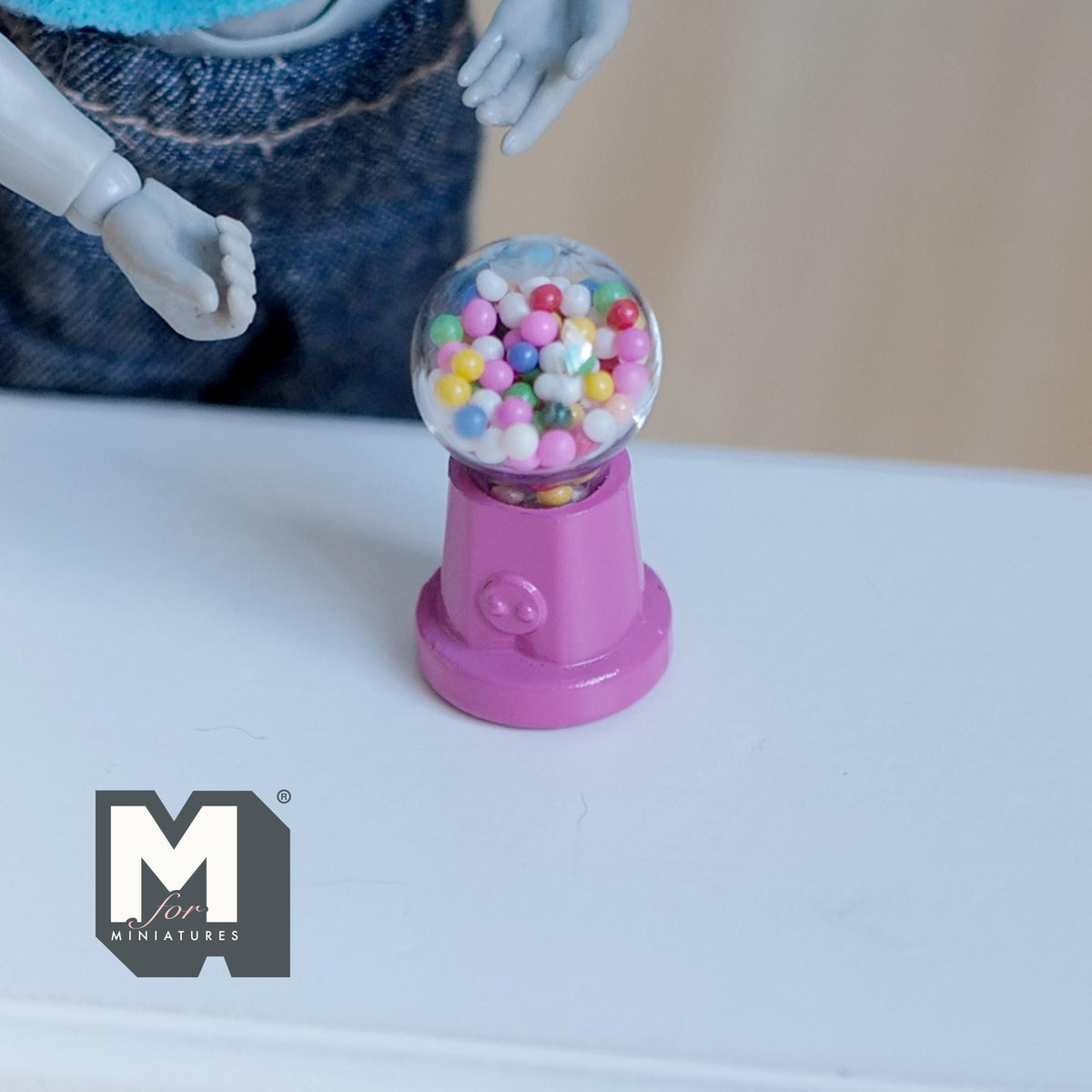 Miniature Table Top Gumball Machine 1:12 Scale Dollhouse Decoration Candy Dispenser 1-3/16 inch tall  (pink) (non working) - E015