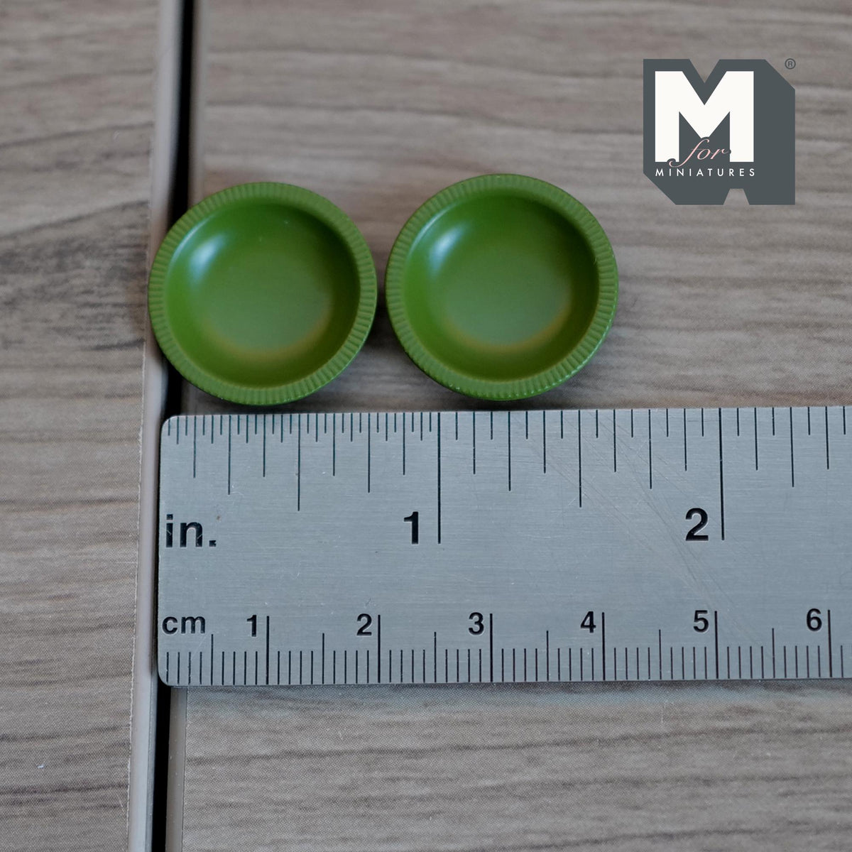 Miniature Soup Plates 1:12 Scale Dollhouse Tableware Serving Plates Set of 2 , 13/16 inch dia. (green) (metal) - A043