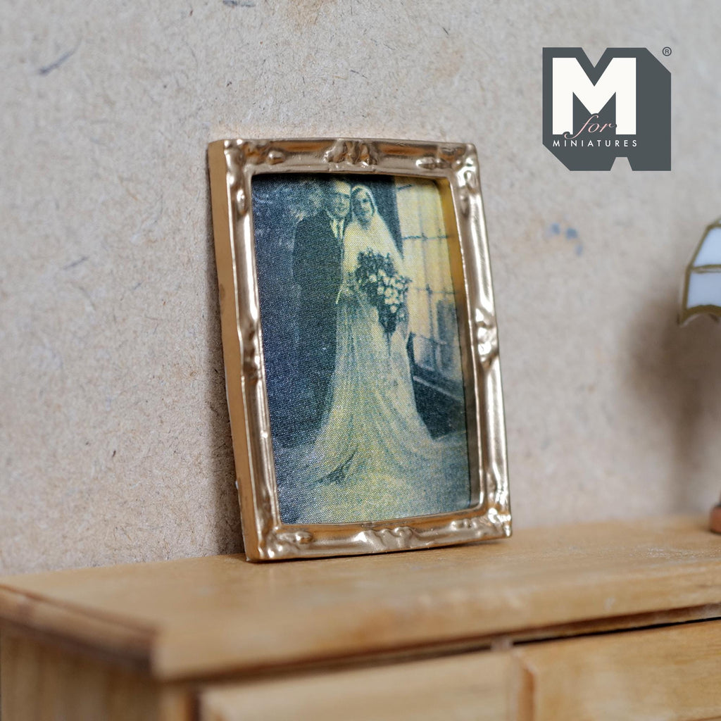 Miniature Bride and Groom Framed Picture 1:12 Scale Dollhouse Painting Decor 2-1/8 inch tall - F054