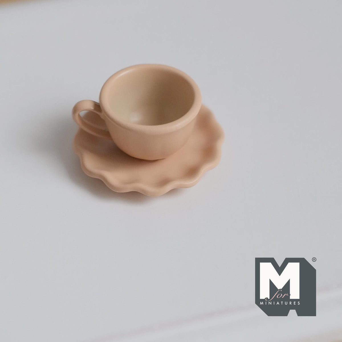 Miniature Coffee Cup and Saucer Set 1:12 Scale Dollhouse Tea Cup Drinkware Set of 2 (light orange) (metal)  - F074
