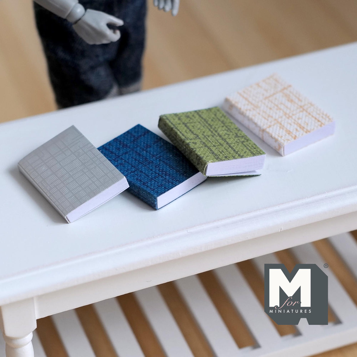 Miniature Books with Empty Pages , 1:12 Scale Dollhouse Decor Diary Journal Notepad Set of 4 (a) - C035