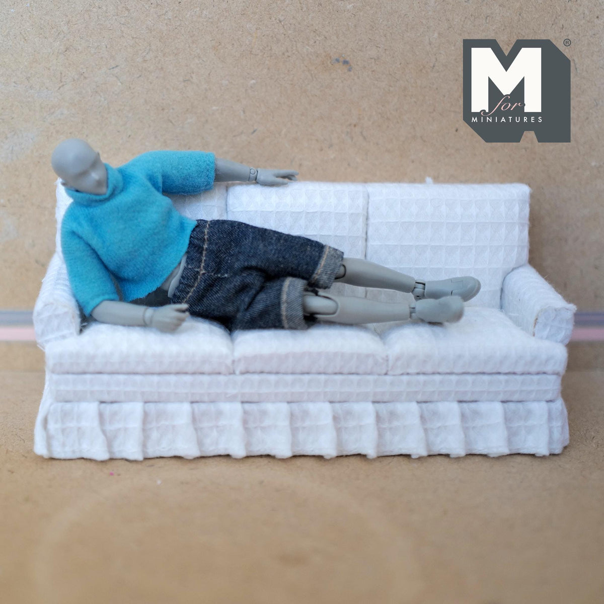 Miniature 3 Seater Couch 1:12 Scale Dollhouse Furniture Trip Cushion Sofa 6-11/16 inch long - K031