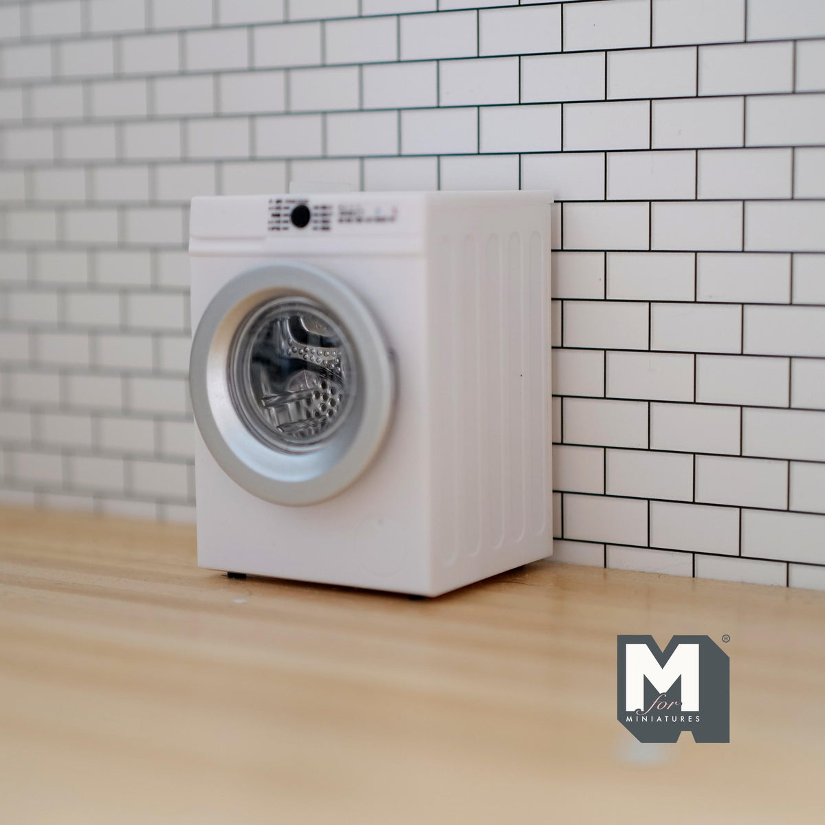 Miniature Washing Machine with Powered Rotating Drum 1:12 Scale Dollhouse Appliance (non functional) (white) - K045
