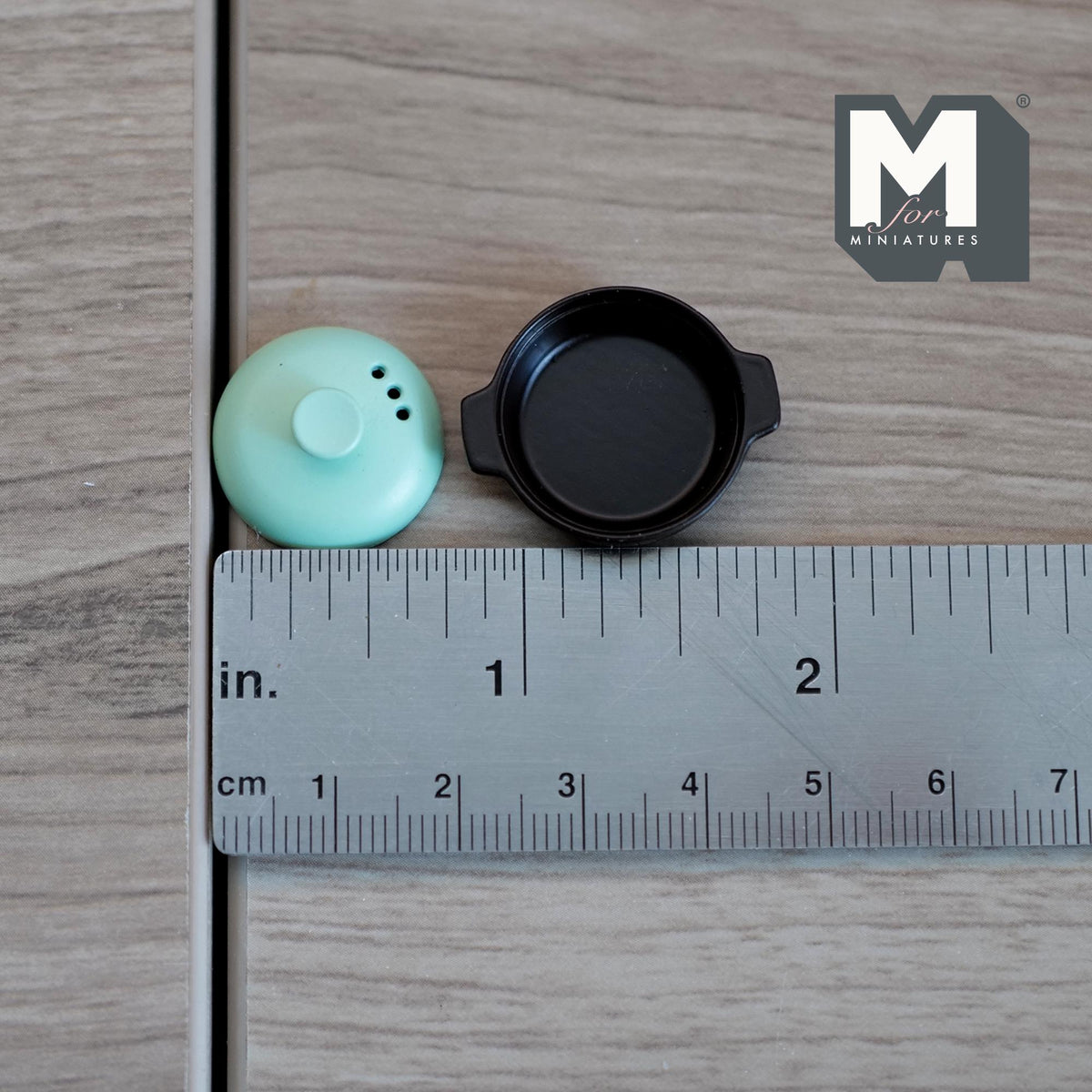 Miniature Cooking Pot 1:12 Scale Dollhouse Supplies Kitchen Metal Pot and Lid (mint green)- E045
