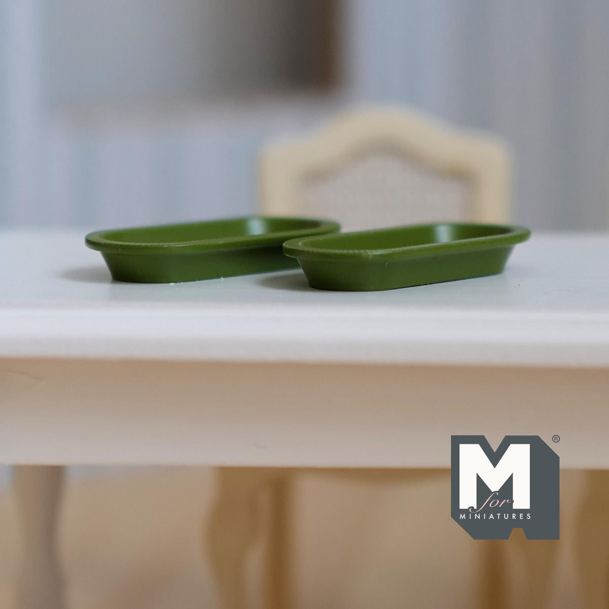 Miniature Oval Plates 1:12 Scale Dollhouse Tableware Oblong Plates Set of 2 , 1-1/4 inch long (green) (metal) - A043