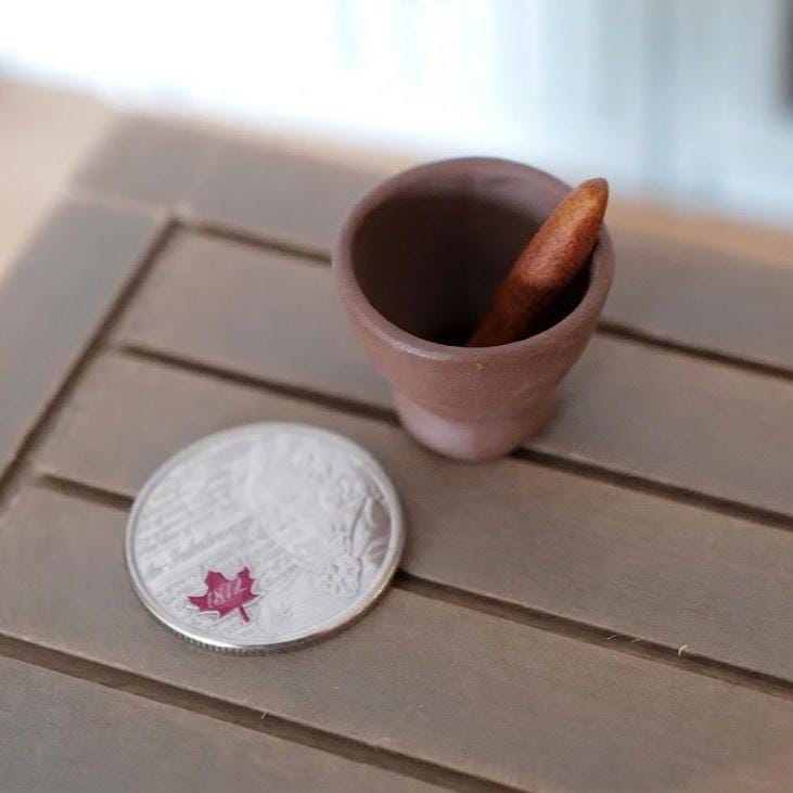 Dollhouse Mortar and Pestle / Miniature Rock Mortar and Pestle / Grinder Bowl and Stone Mortar Bowl - B095