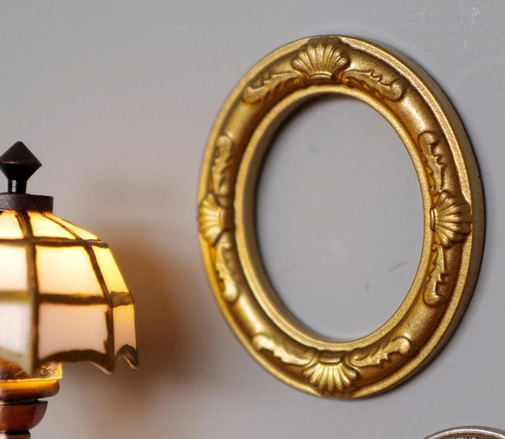 1:12 Dollhouse Miniature Ornate Oval Photo Canvas Frame (Gold) - A095