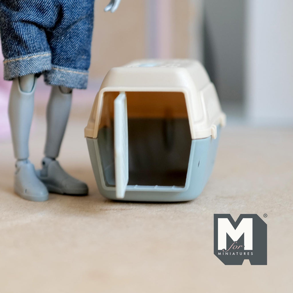 Miniature Pet Travel Carrier 1:12 Scale Dollhouse Dog Cat Cage Travel Pet Crate with Handle (beige gray) - B054
