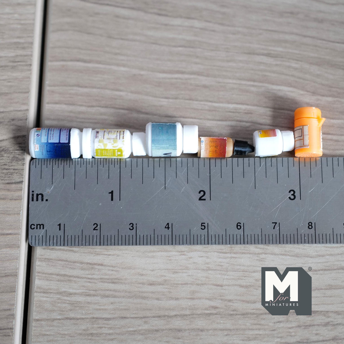 Assorted Miniature Empty Bottles and Lids Set of 6 , 1:12 Scale Dollhouse Decor - E058