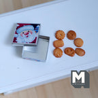 1:12 Dollhouse Miniature Butter Cookies and Tin with 7 Cookies - E033