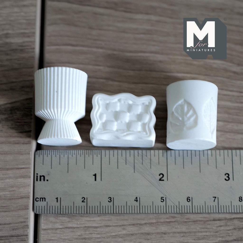 Miniature Sculptural Vases Set of 3 , 1:12 Scale Dollhouse Supplies Garden Flower Vase (resin) (white) - B061