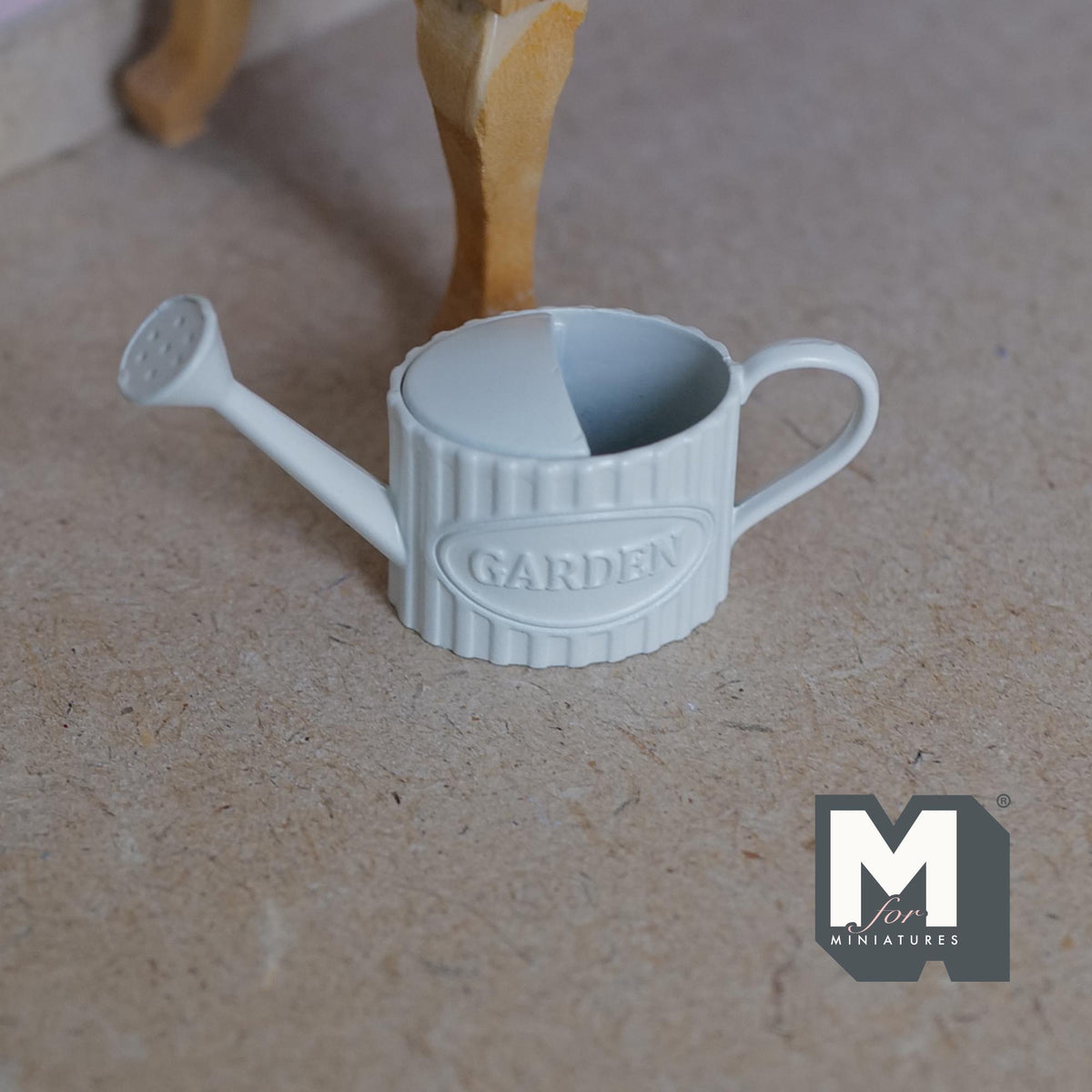 1:12 miniature metal flower watering pot with spray nozzle and handle C095