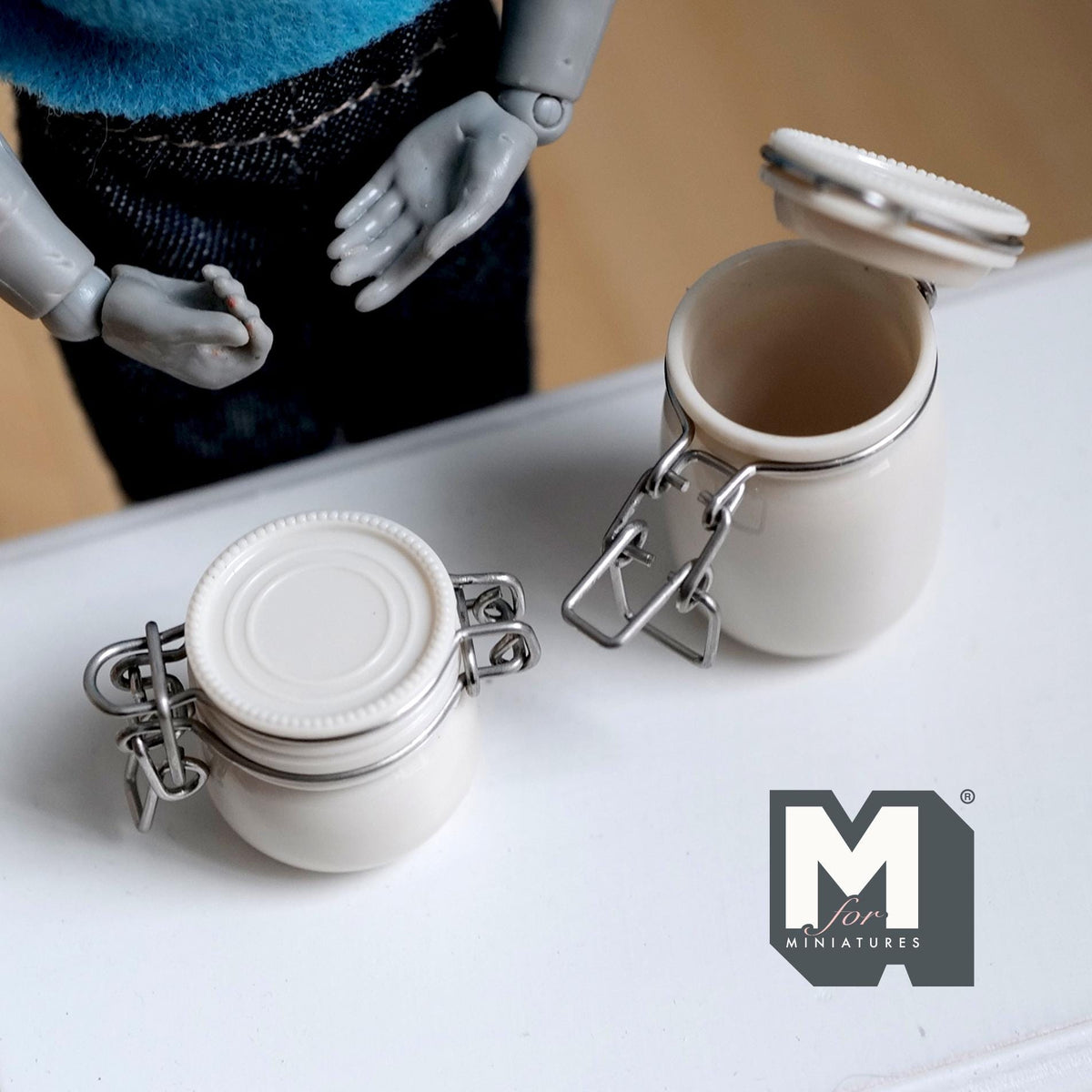 Miniature Swing Top Jars 1:12 Scale Dollhouse Kitchen Large Size Clamp Lid Flip Top Storage Canisters Set of 2 (beige) - A025